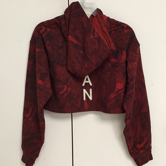 LuLuLemon sz 10 Team Canada All Yours Cropped Hoodie - Picture 8 of 8